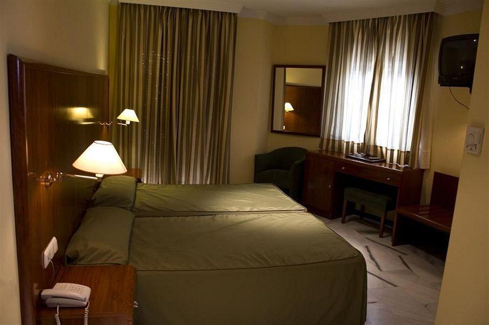 Hotel La Fonda De Don Gonzalo เซเนส เด ลาเบกา ภายนอก รูปภาพ