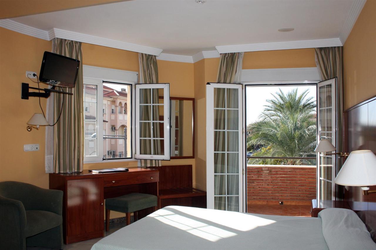 Hotel La Fonda De Don Gonzalo เซเนส เด ลาเบกา ภายนอก รูปภาพ